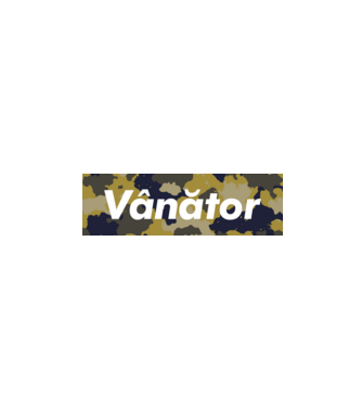 vânător model roșu pe tricou