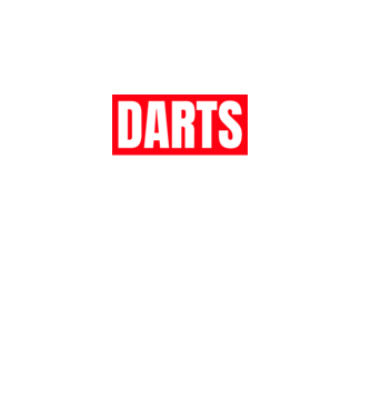 DARTS HERO model negru pe tricou