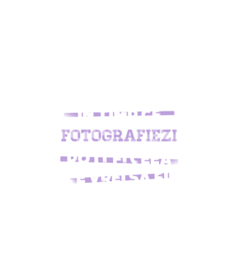 în timp ce fotografiezi poți fi ceea ce vrei să fii - în acel moment model negru pe tricou