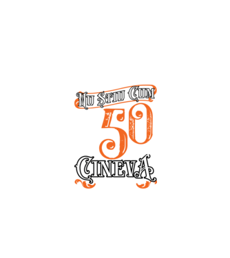 Nu știu cum am ajuns la 50, dar cineva, undeva, a pierdut un pariu model negru pe tricou