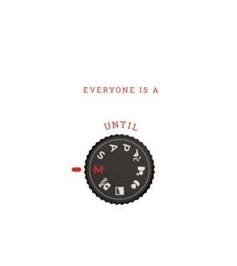 Everyone is a photographer until model negru pe tricou