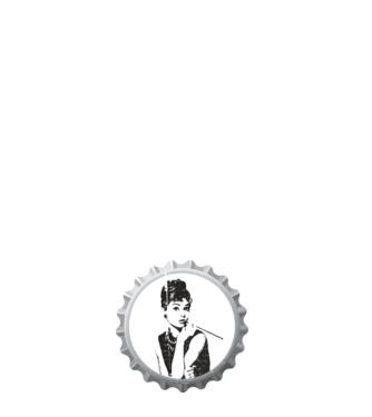 Audrey model negru pe tricou