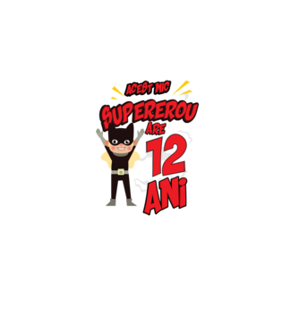 Acest mic supererou are 12 ani model negru pe tricou
