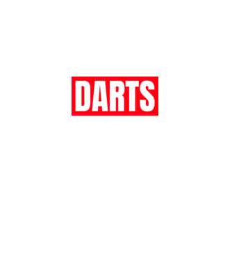 DARTS HERO model negru pe tricou