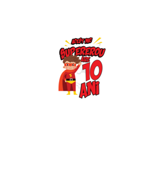 Acest mic supererou are 10 ani model turcoaz pe tricou