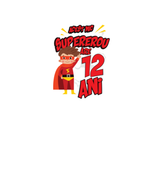 Acest mic supererou are 12 ani model negru pe tricou