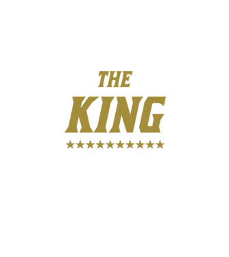 The King model negru pe tricou