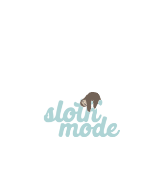 Sloth mode model alb pe tricou