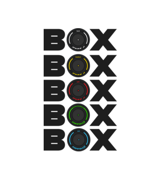 Forma1 box model alb pe tricou