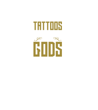 A man without tattoos is invisible to the gods model negru pe tricou