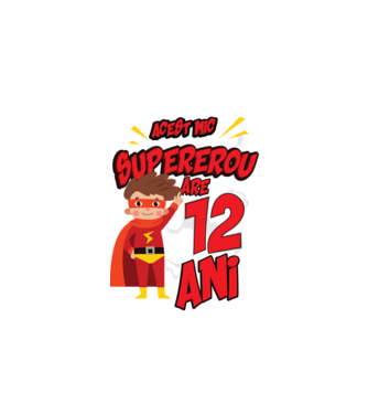 Acest mic supererou are 12 ani model negru pe tricou