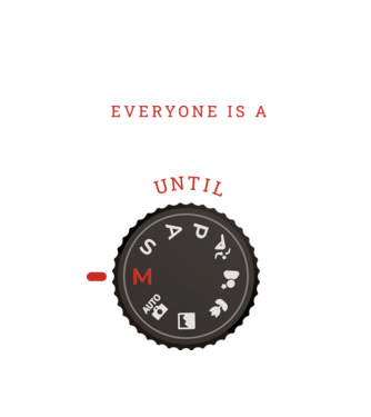 Everyone is a photographer until model alb pe tricou