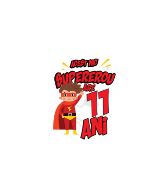 Acest mic supererou are 11 ani model negru pe tricou