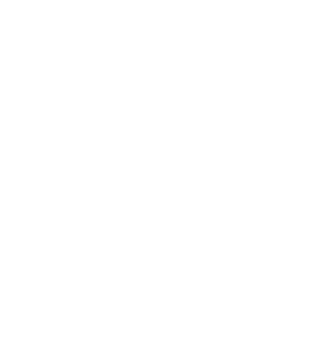 turist model negru pe tricou