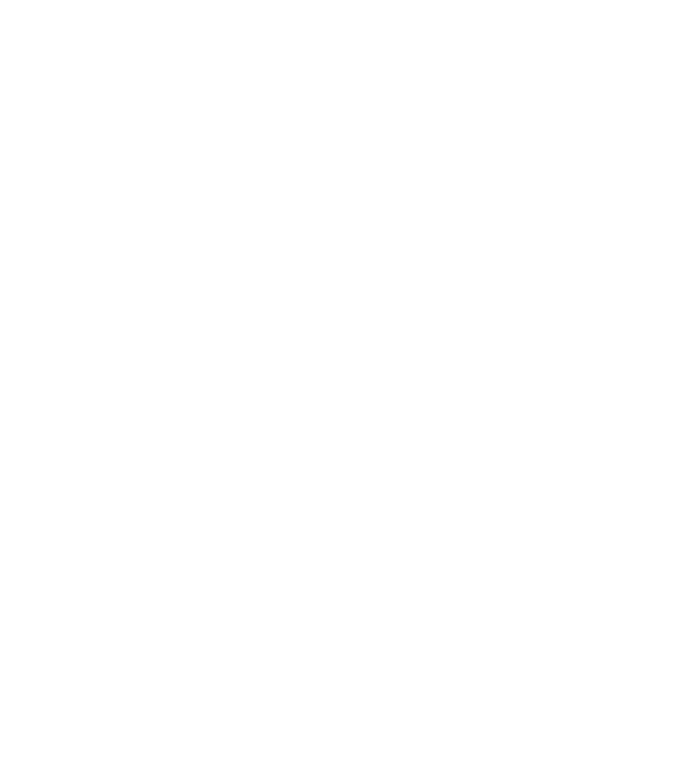 Tatuator model negru pe tricou
