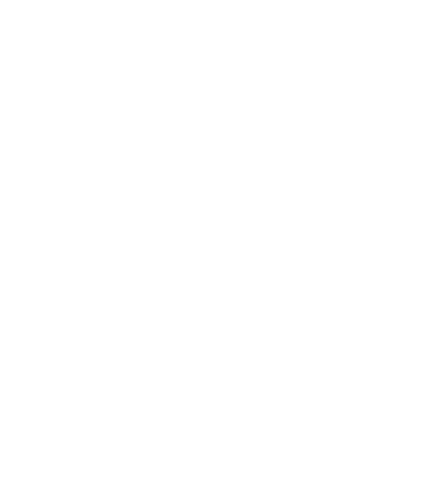 Tatuator model negru pe tricou