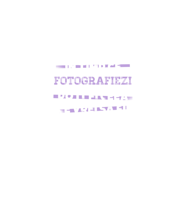 în timp ce fotografiezi poți fi ceea ce vrei să fii - în acel moment model negru pe tricou