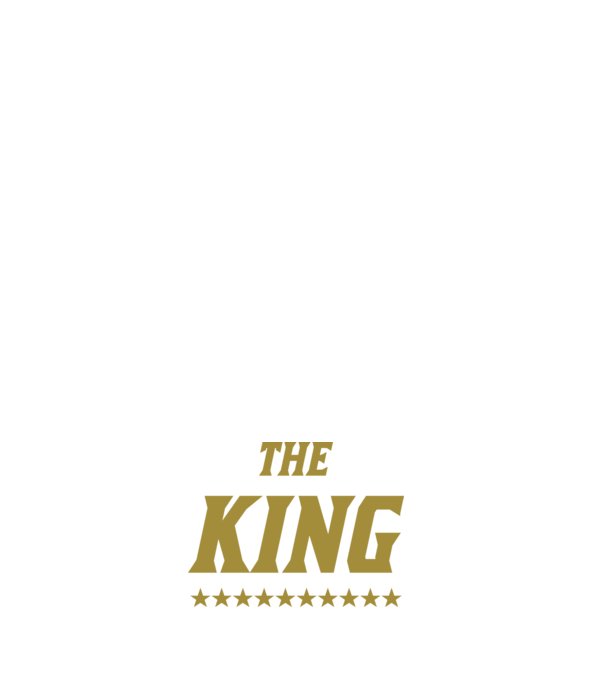 The King model negru pe tricou