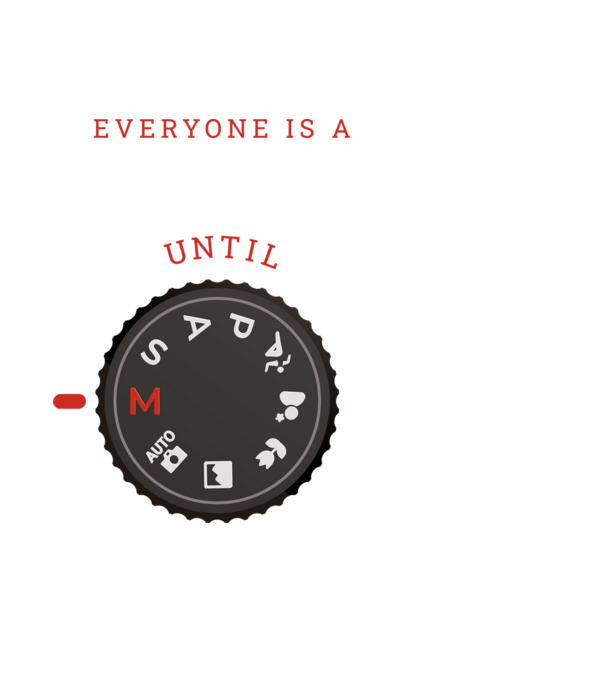 Everyone is a photographer until model negru pe tricou