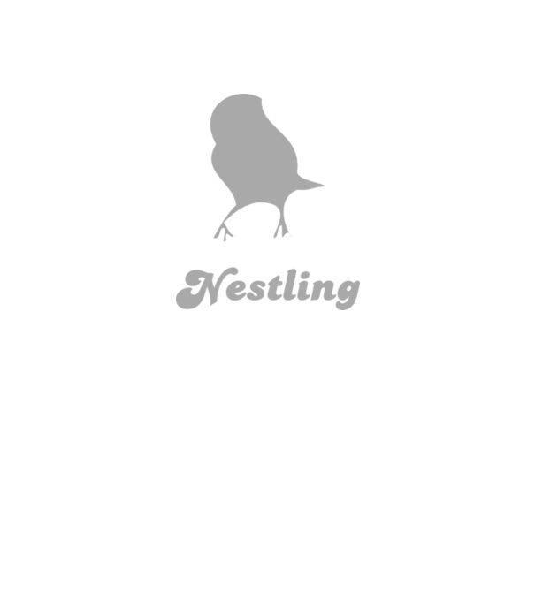 Nestling model negru pe tricou