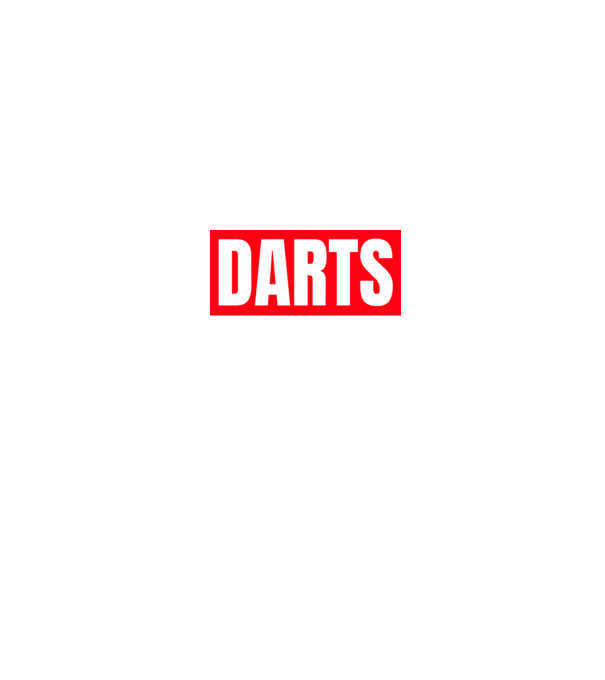 DARTS HERO model negru pe tricou