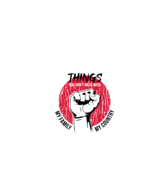 3 lucruri de care să nu te legi: Familia mea, țara mea și libertatea mea model verde de măr pe tricou