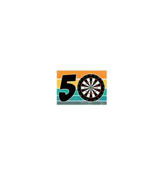 'I''m not 50 I''m bullseye darts birthday' model negru pe tricou