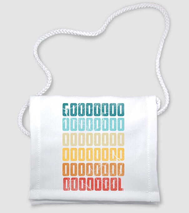 GOOOL retro model alb pe tricou