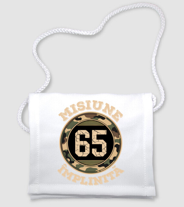 Misiune împlinită 65 model alb pe tricou