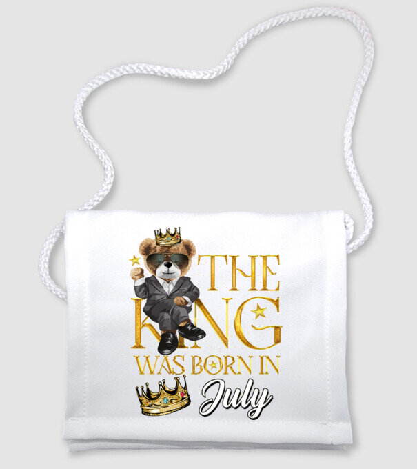 The king was born int JULY model alb pe tricou