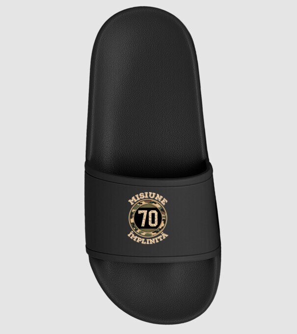 Misiune împlinită 70 model negru pe tricou