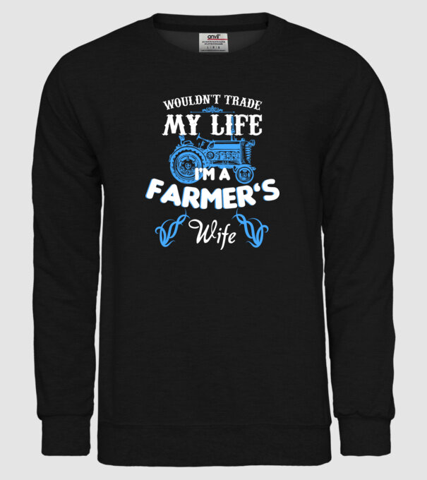 'Farmer''s wife' model negru pe tricou