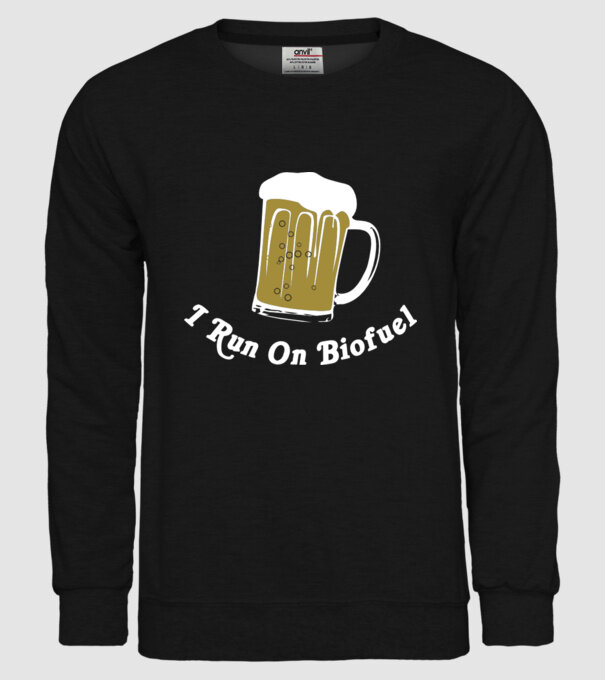 I Run On Biofuel model negru pe tricou