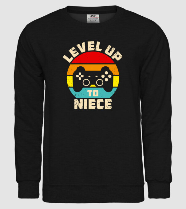 Level Up Niece model negru pe tricou