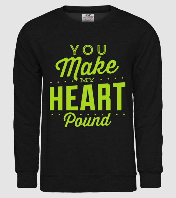 Make my heart model negru pe tricou