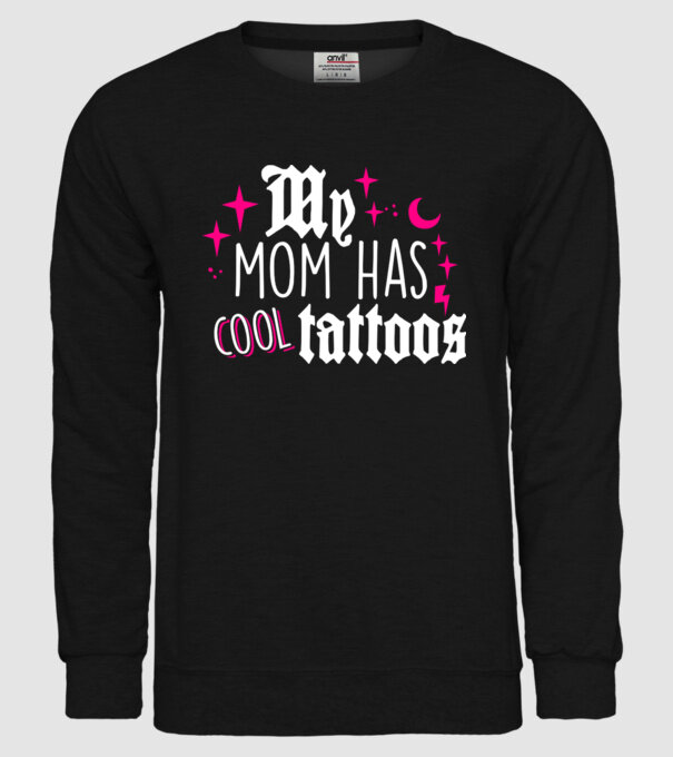 My mom has cool tattoos model negru pe tricou