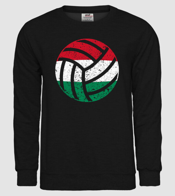 model negru pe tricou