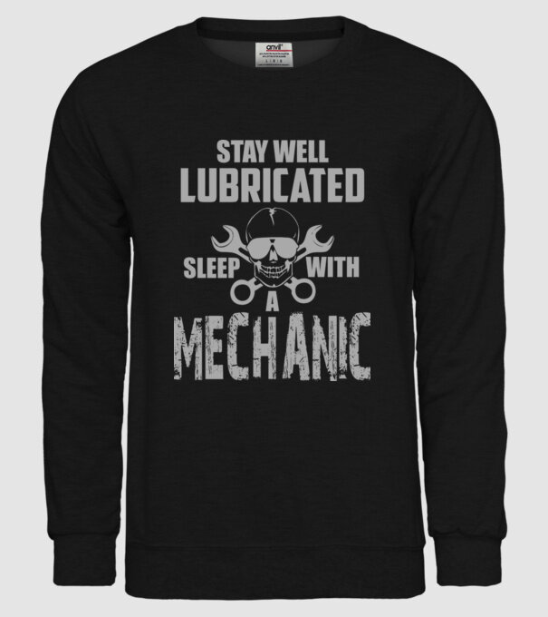 Stay well lubricated model negru pe tricou