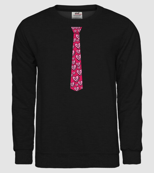Cravată cu inimă model negru pe tricou