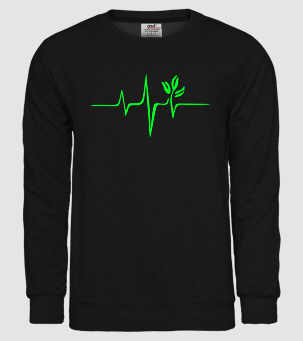 vegan heartbeat model negru pe tricou