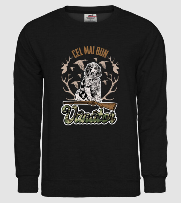 Cel mai bun vânător model negru pe tricou