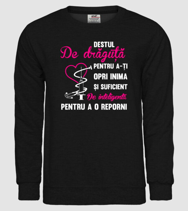 Destul de drăguță pentru a-ți opri inima și destul de inteligentă pentru a o reporni model negru pe tricou