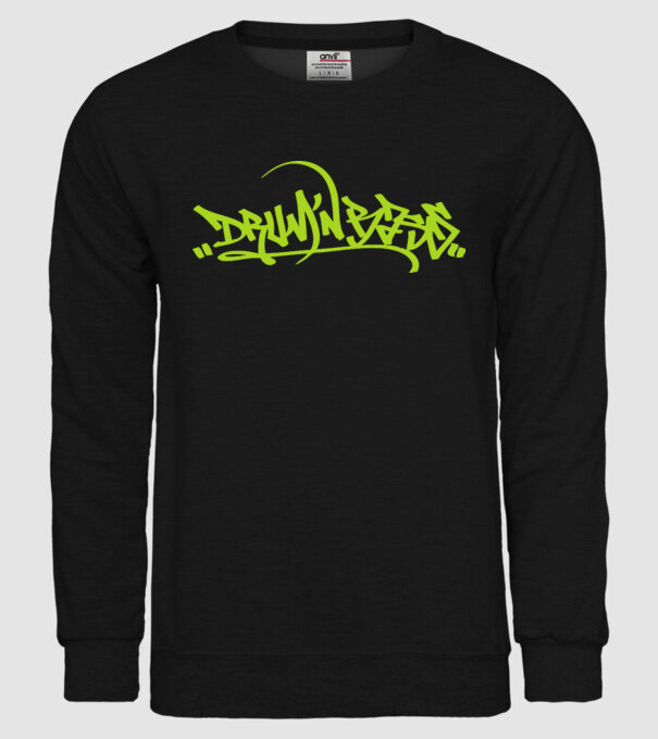 drum and bass model negru pe tricou