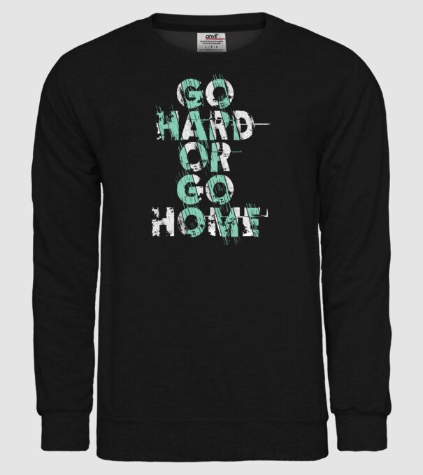 Go Hard or Go Home model negru pe tricou