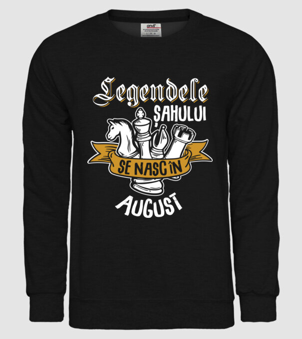 Legendele șahului se nasc în august model negru pe tricou
