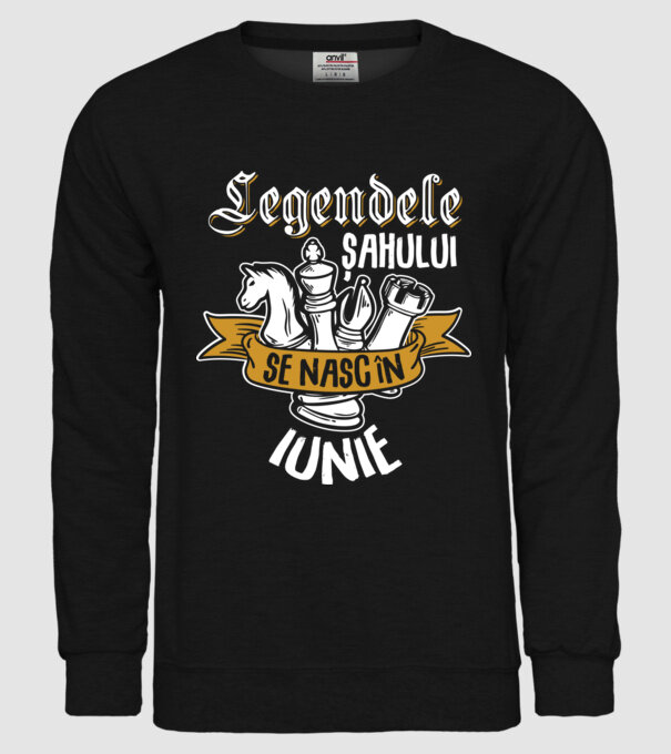 Legendele șahului se nasc în iunie model negru pe tricou