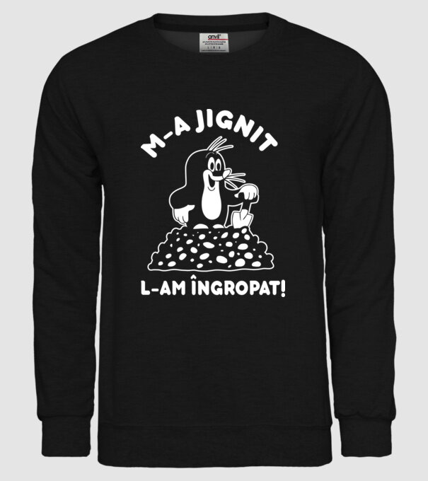 M-a jignit, l-am îngropat model negru pe tricou