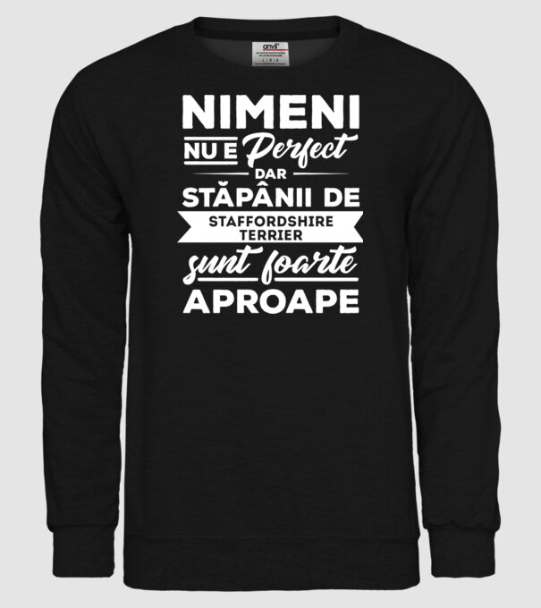 nimeni nu e perfect, dar stăpânii de staffordshire terrier sunt foarte aproape model negru pe tricou