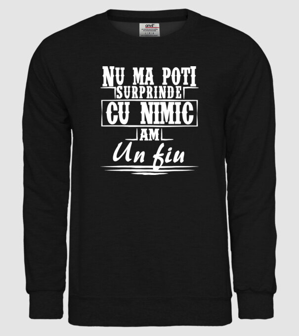 Nu mă poți surprinde cu nimic, am un fiu model negru pe tricou