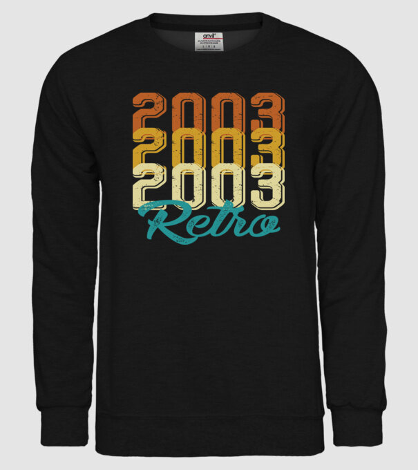 Retro 2003 model negru pe tricou